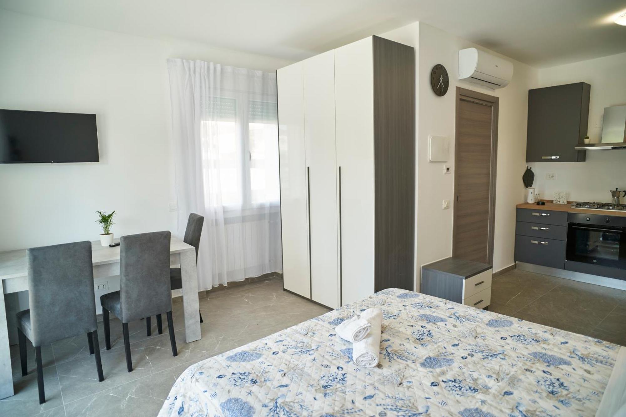 Villa Borghesi Suites Fronte Mare Rimini Exterior photo